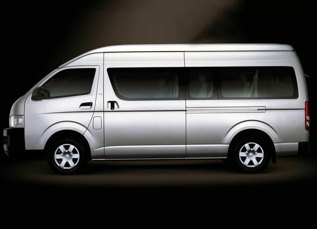 13 SEATER MINIBUS