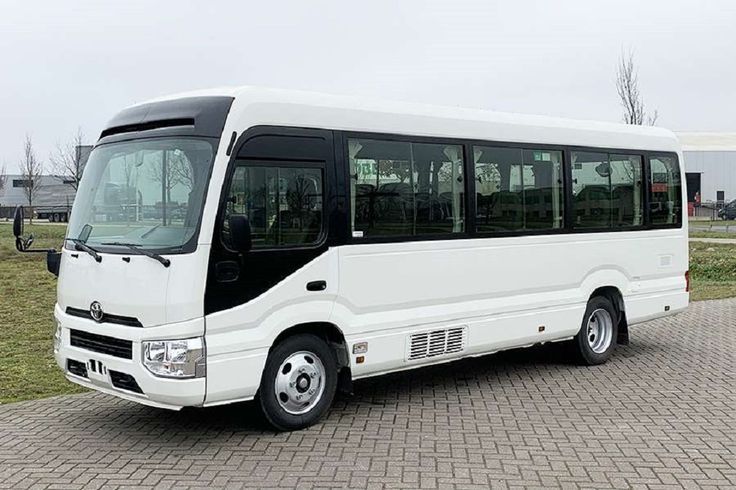 23 SEATER BUS
